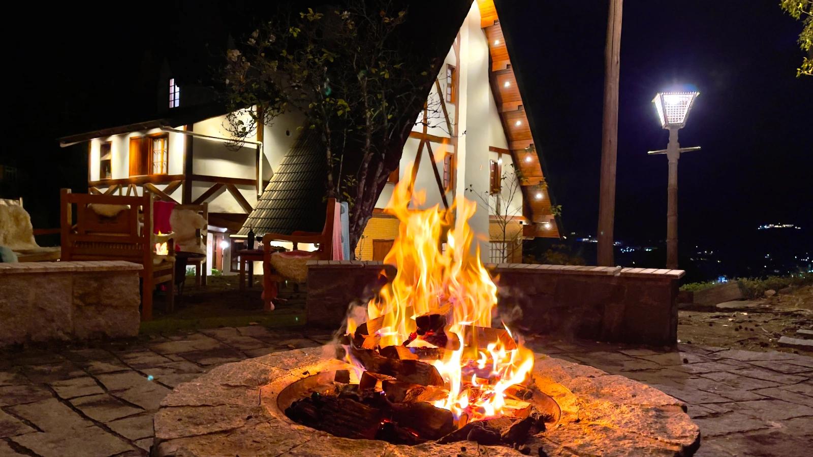 Fogo de chão ao entardecer